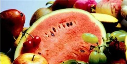 吃瓜多久可以吃桃,揭秘吃瓜与桃子的养生之道