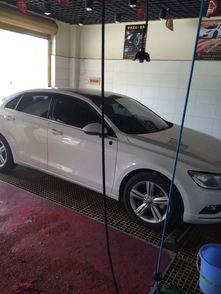 为了吃瓜洗车,为吃瓜而洗，清洁与娱乐两不误