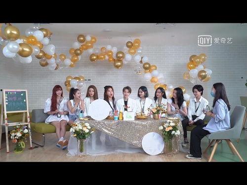 寝室扎堆吃瓜,揭秘宿舍里的“吃瓜”文化