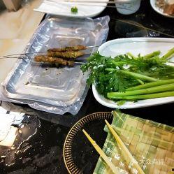 烧烤 吃瓜,吃瓜群众狂欢记